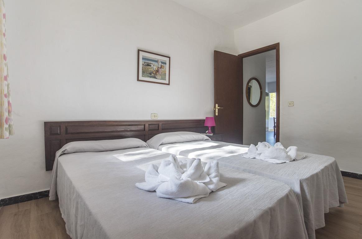 Apartamentos Pinomar Es Calo  Dış mekan fotoğraf