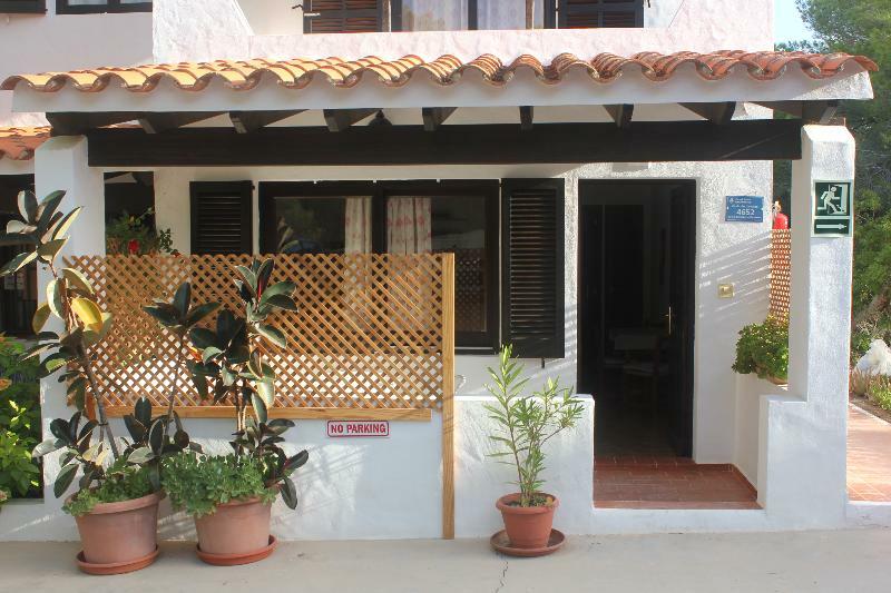 Apartamentos Pinomar Es Calo  Dış mekan fotoğraf